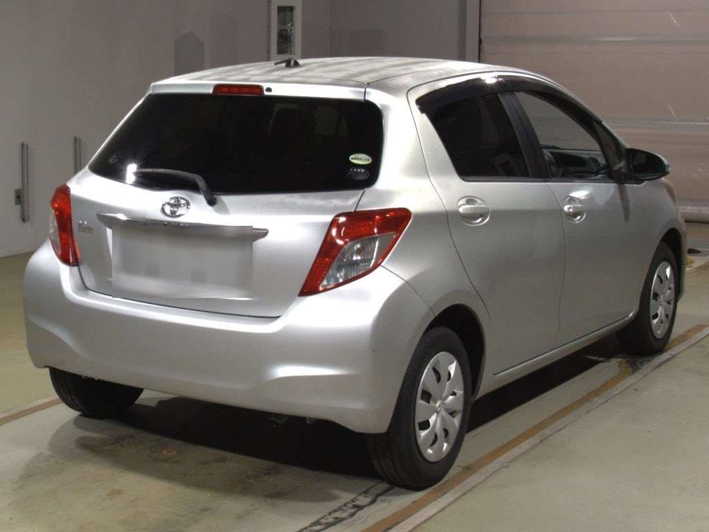 2013 Toyota Vitz KSP130[1]