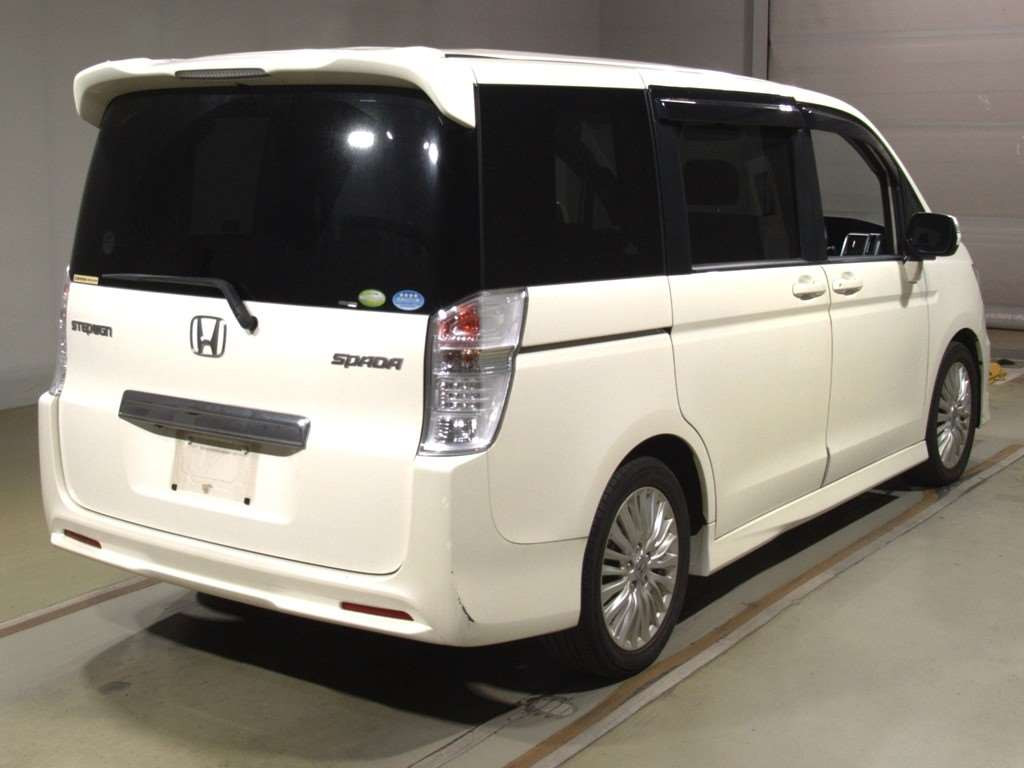 2009 Honda Step WGN Spada RK5[1]