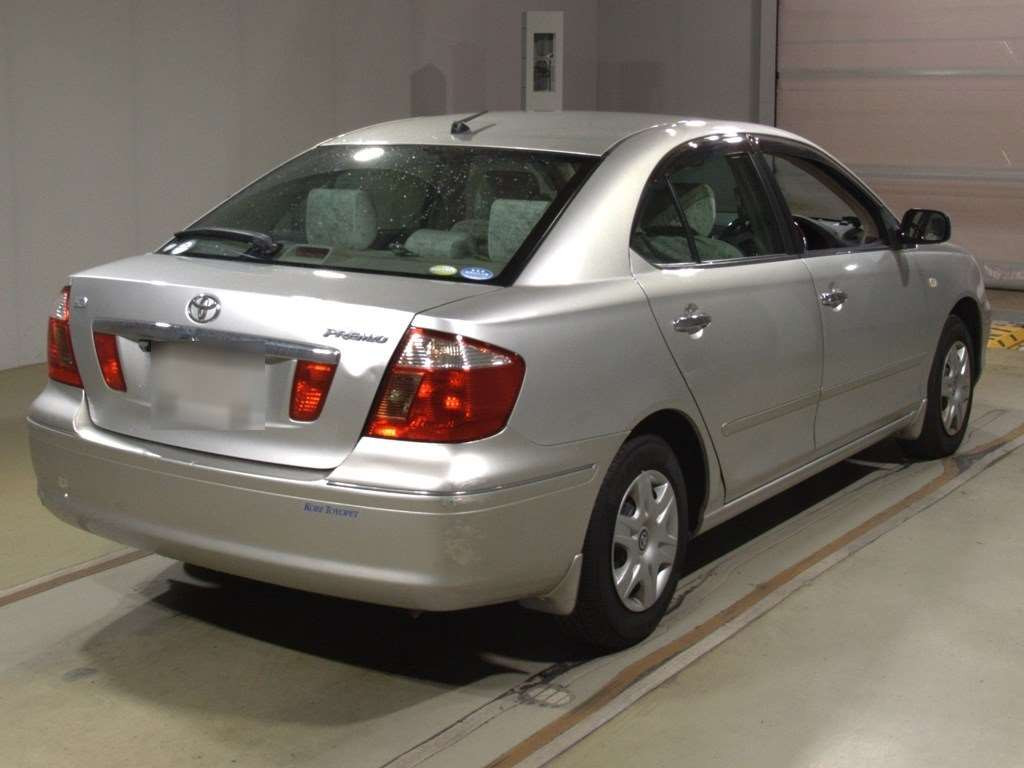 2004 Toyota Premio ZZT240[1]