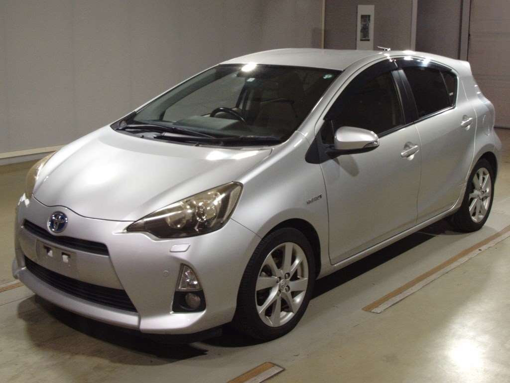 2012 Toyota Aqua NHP10[0]