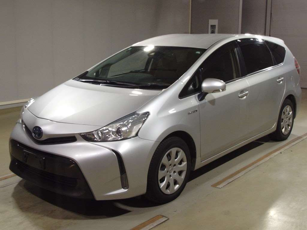 2019 Toyota Prius alpha ZVW41W[0]