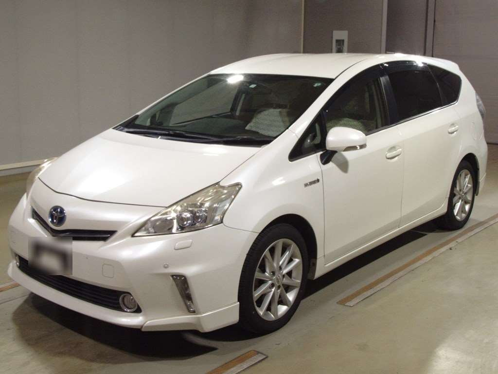 2012 Toyota Prius alpha ZVW41W[0]