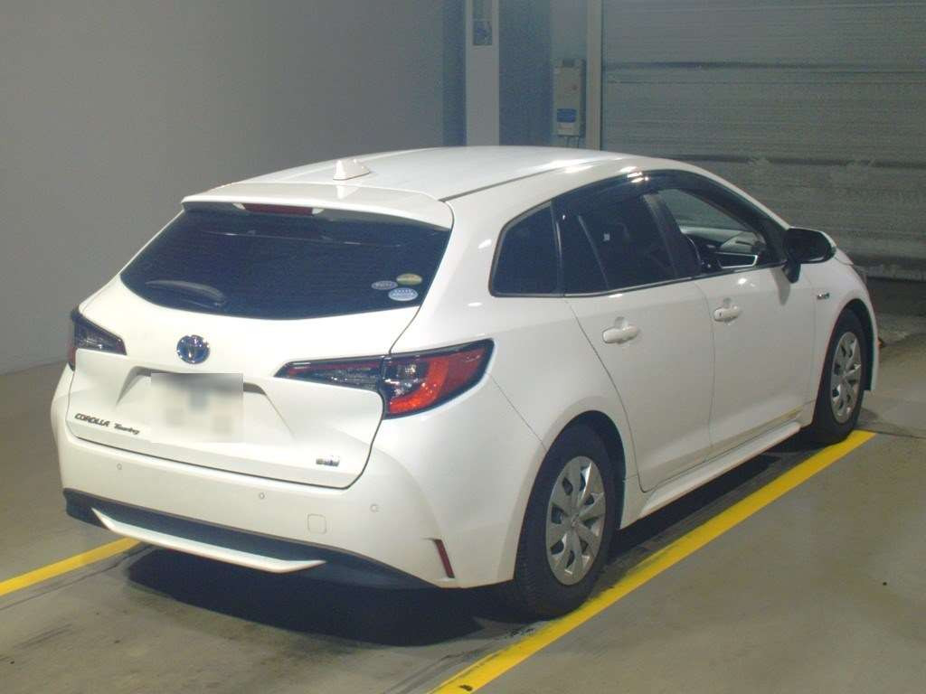 2019 Toyota Corolla Touring Wagon ZWE211W[1]