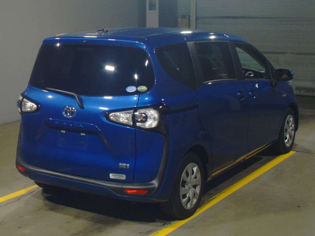 2015 Toyota Sienta NHP170G[1]