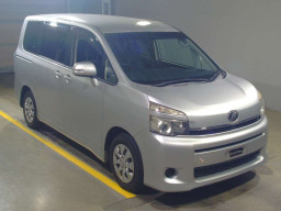 2011 Toyota Voxy