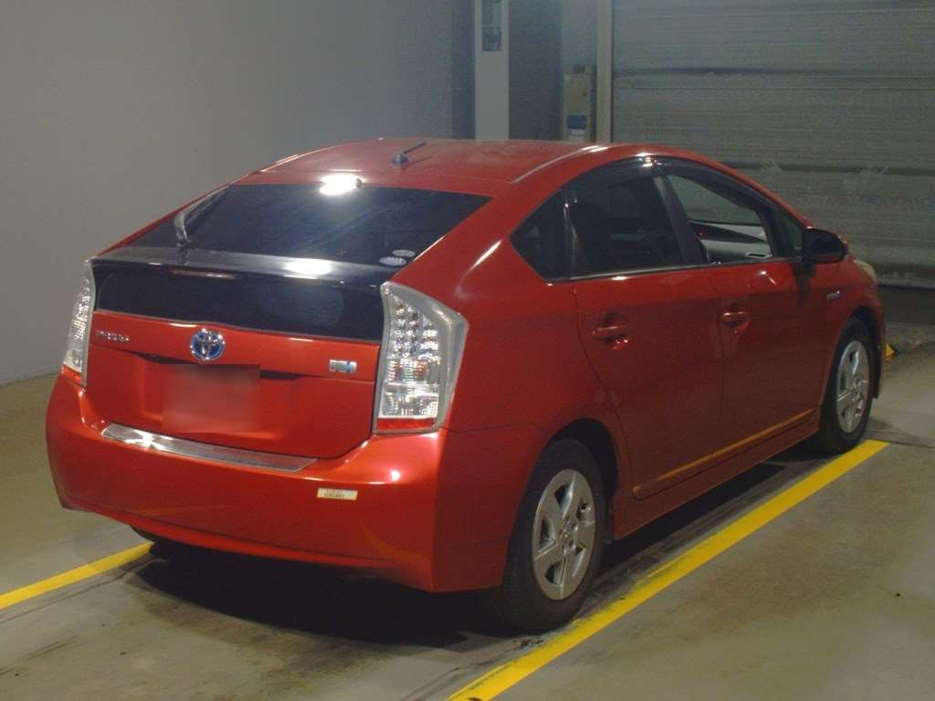 2010 Toyota Prius ZVW30[1]