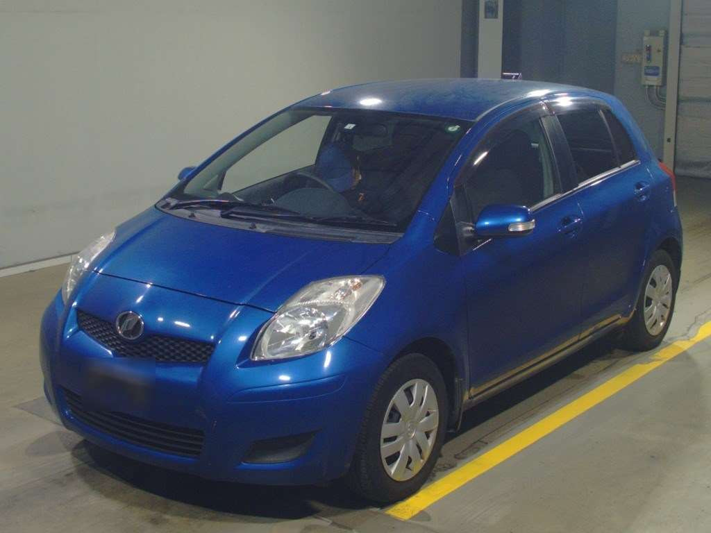 2010 Toyota Vitz SCP90[0]