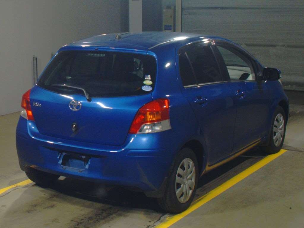 2010 Toyota Vitz SCP90[1]