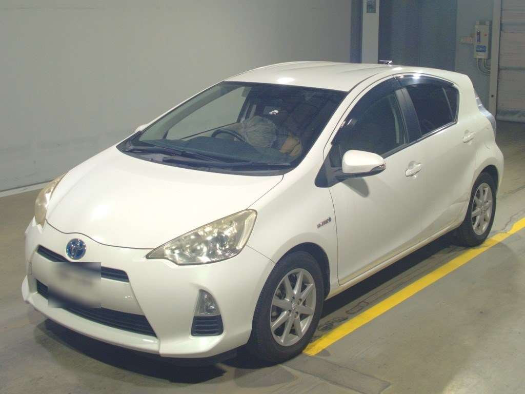 2012 Toyota Aqua NHP10[0]