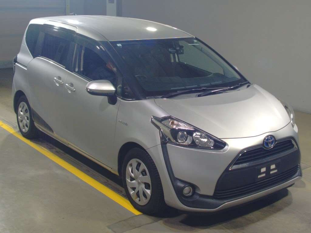 2016 Toyota Sienta NHP170G[2]