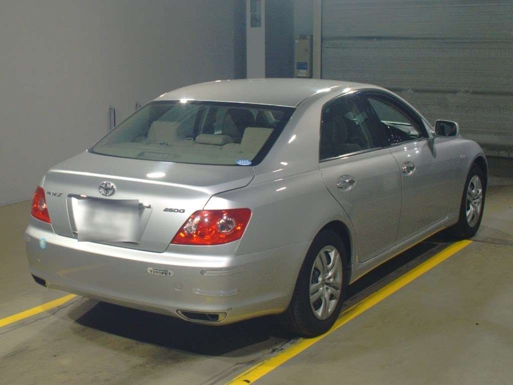 2005 Toyota Mark X GRX120[1]