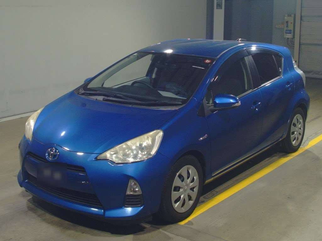 2012 Toyota Aqua NHP10[0]