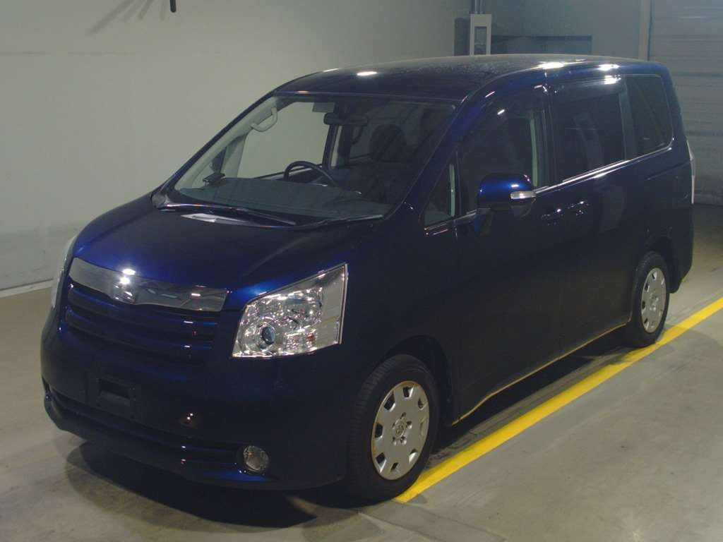 2009 Toyota Noah ZRR70G[0]