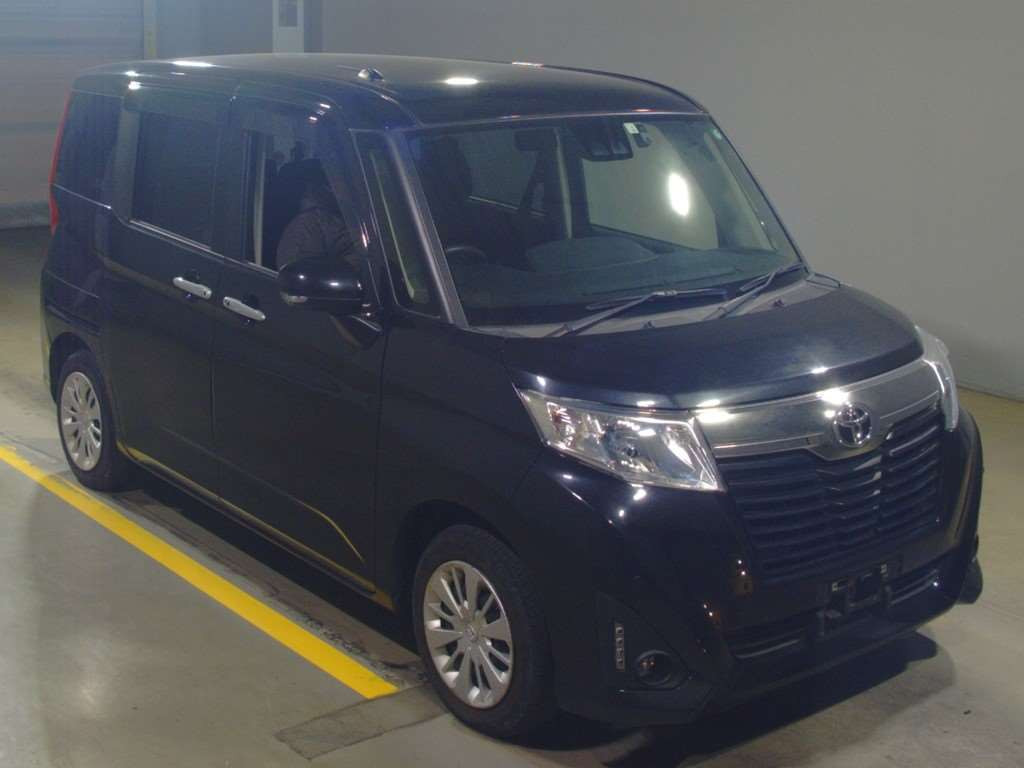 2020 Toyota Roomy M900A[2]