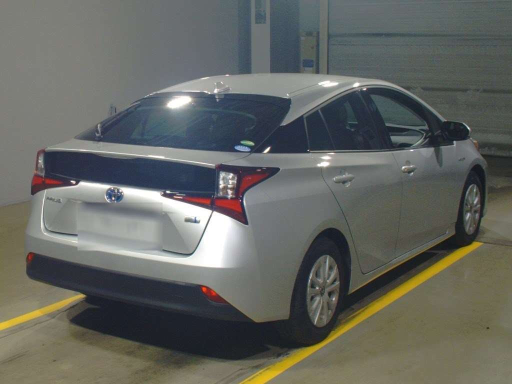 2020 Toyota Prius ZVW51[1]