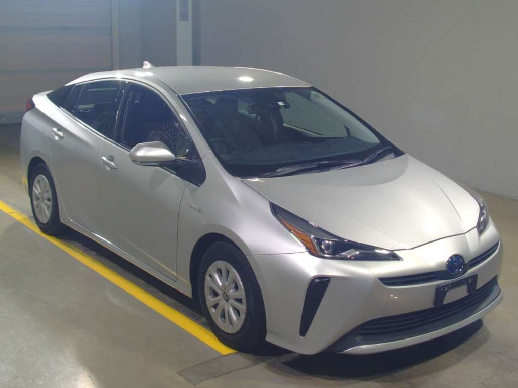 2020 Toyota Prius ZVW51[2]