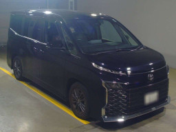 2023 Toyota Voxy