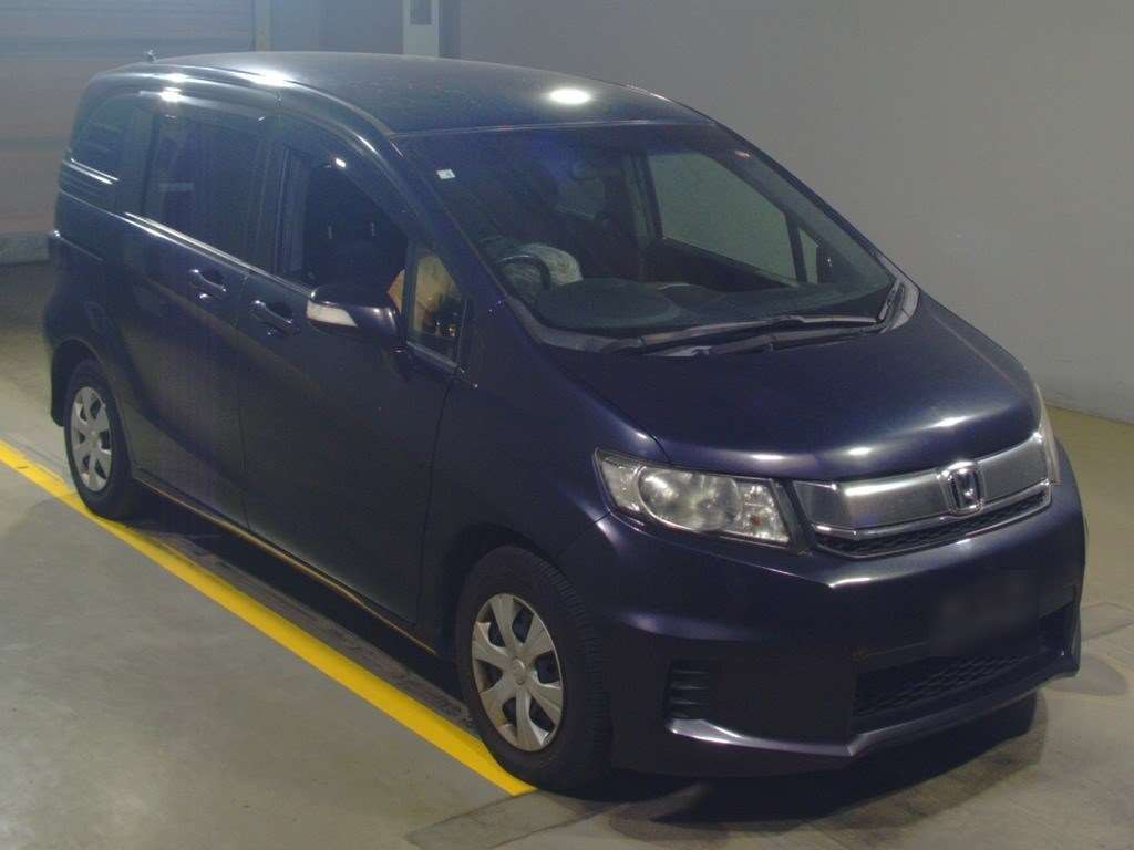 2014 Honda Freed Spike GB3[2]