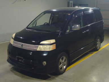 2006 Toyota Voxy