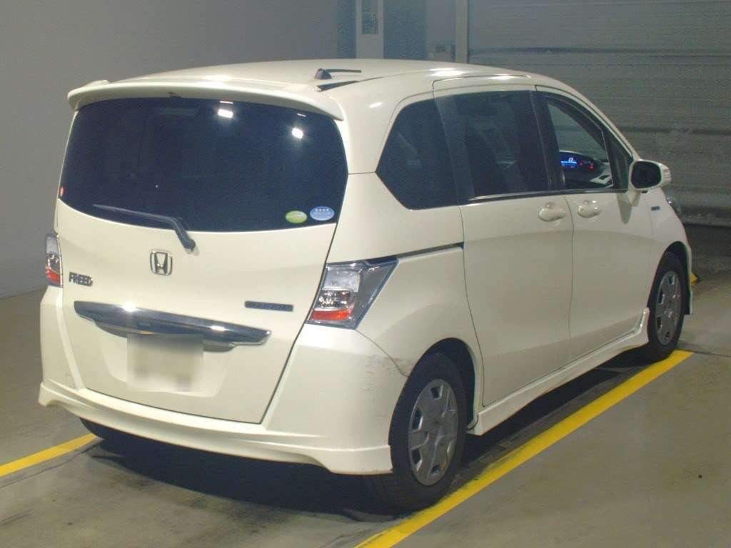 2012 Honda Freed hybrid GP3[1]