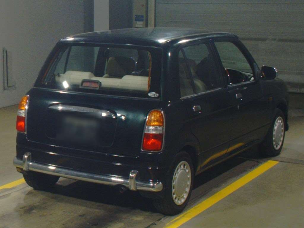 2002 Daihatsu Miragino L700S[1]