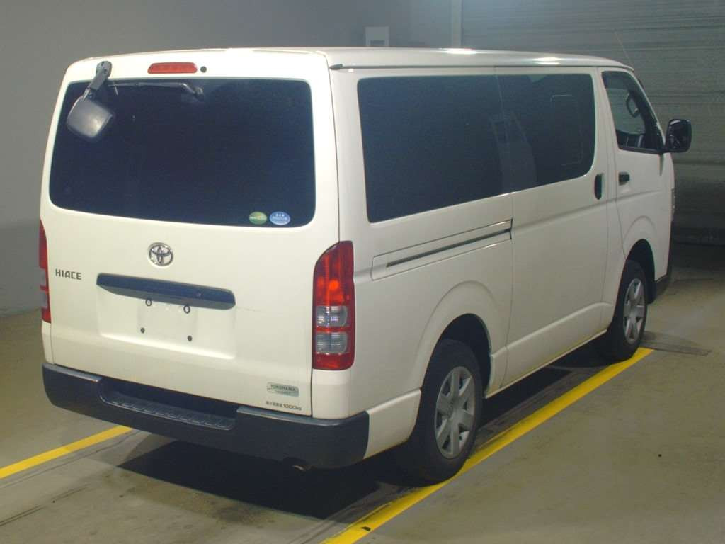 2017 Toyota Hiace Van TRH200V[1]