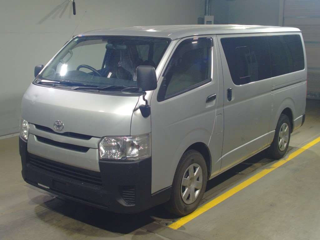 2017 Toyota Regiusace Van TRH200V[0]