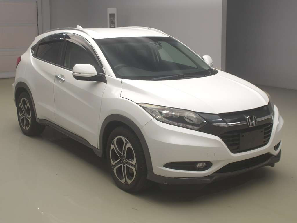 2015 Honda VEZEL RU1[2]