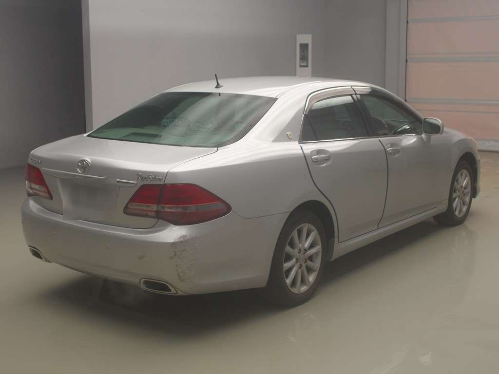 2008 Toyota Crown GRS200[1]