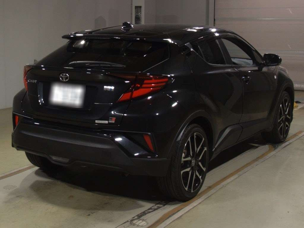 2021 Toyota C-HR ZYX11[1]