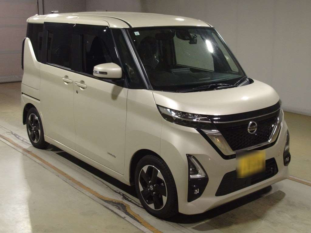 2021 Nissan Roox B44A[2]