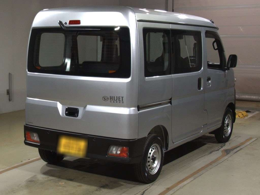 2024 Daihatsu Hijet Cargo S700V[1]