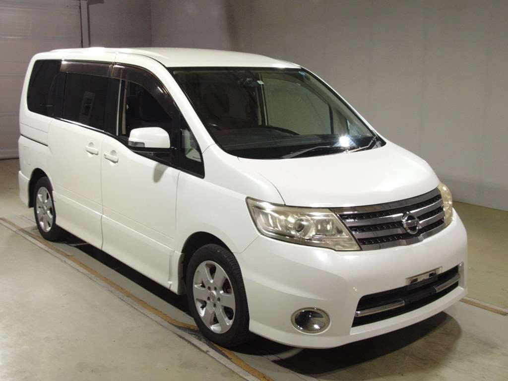 2010 Nissan Serena CC25[2]