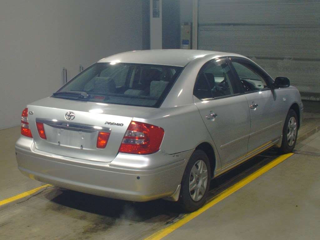 2005 Toyota Premio ZZT240[1]