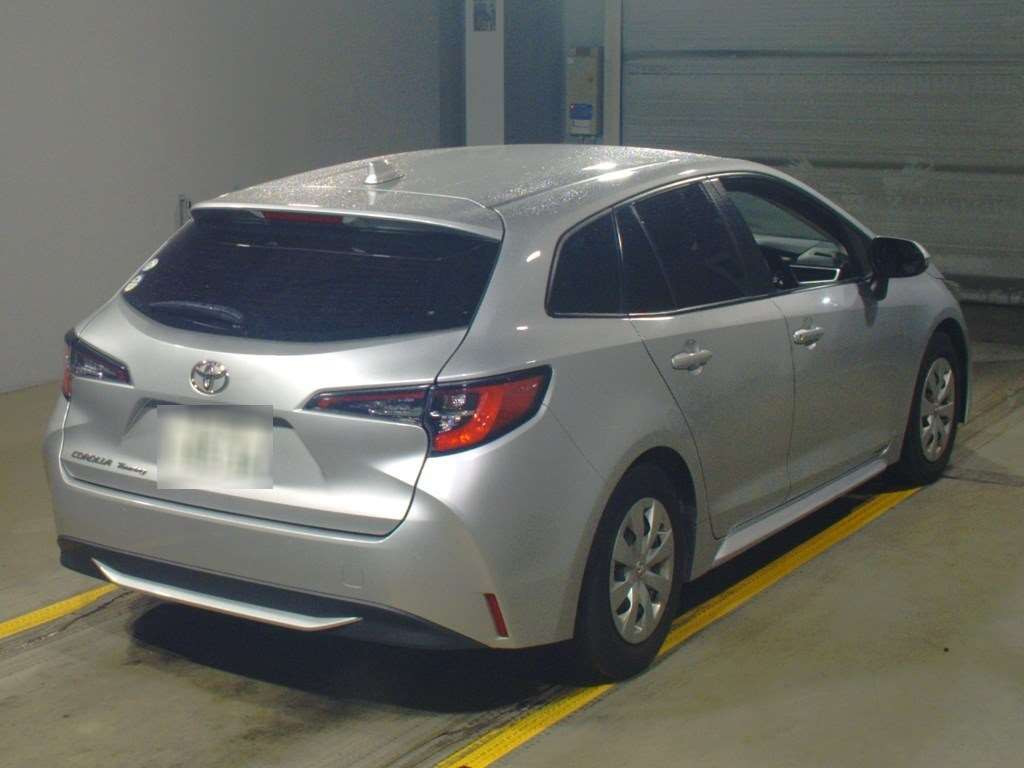 2020 Toyota Corolla Touring Wagon ZRE212W[1]