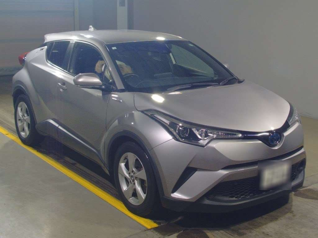 2019 Toyota C-HR ZYX10[2]