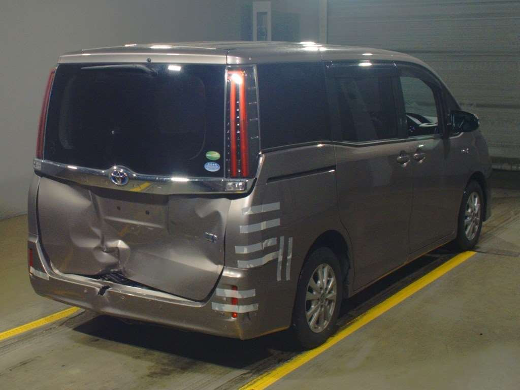 2019 Toyota Noah ZWR80G[1]