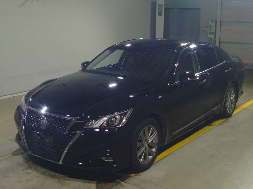 2017 Toyota Crown Hybrid AWS210[0]