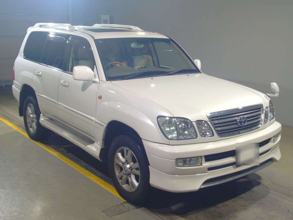 2004 Toyota Land Cruiser 100 UZJ100W[2]