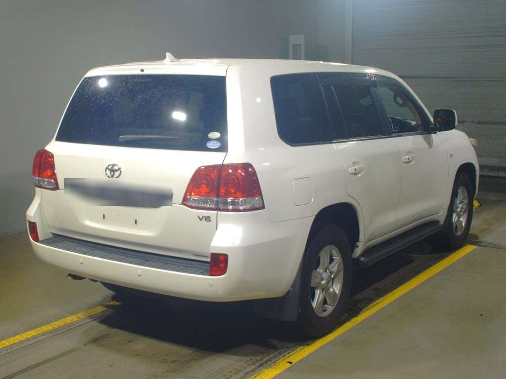 2009 Toyota Land Cruiser URJ202W[1]