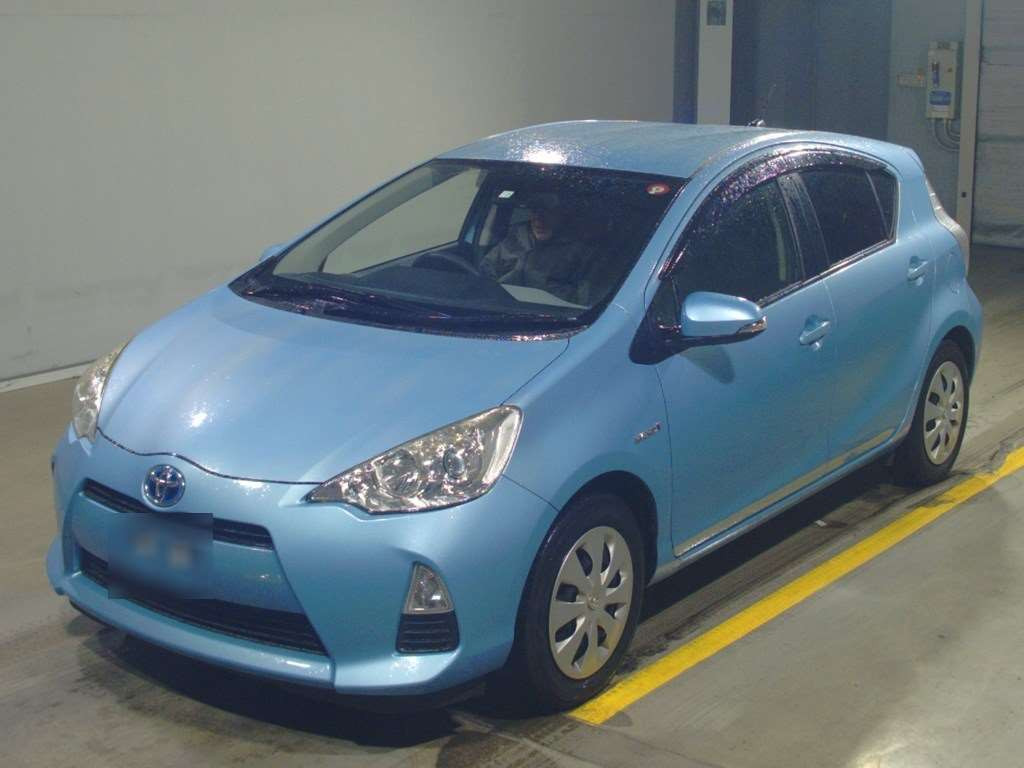 2014 Toyota Aqua NHP10[0]