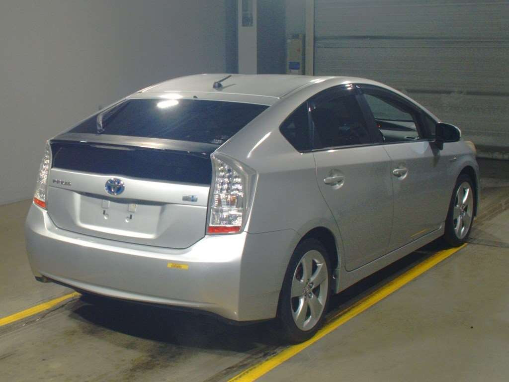 2009 Toyota Prius ZVW30[1]