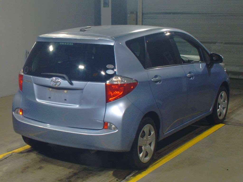 2011 Toyota Ractis NSP120[1]