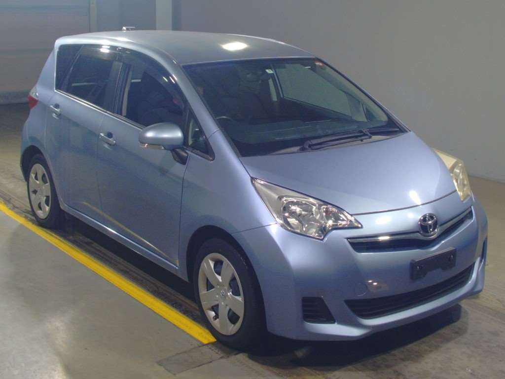 2011 Toyota Ractis NSP120[2]