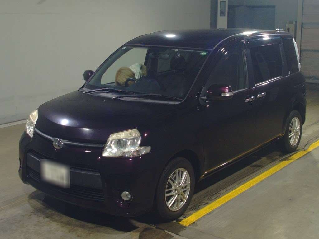 2013 Toyota Sienta NCP81G[0]