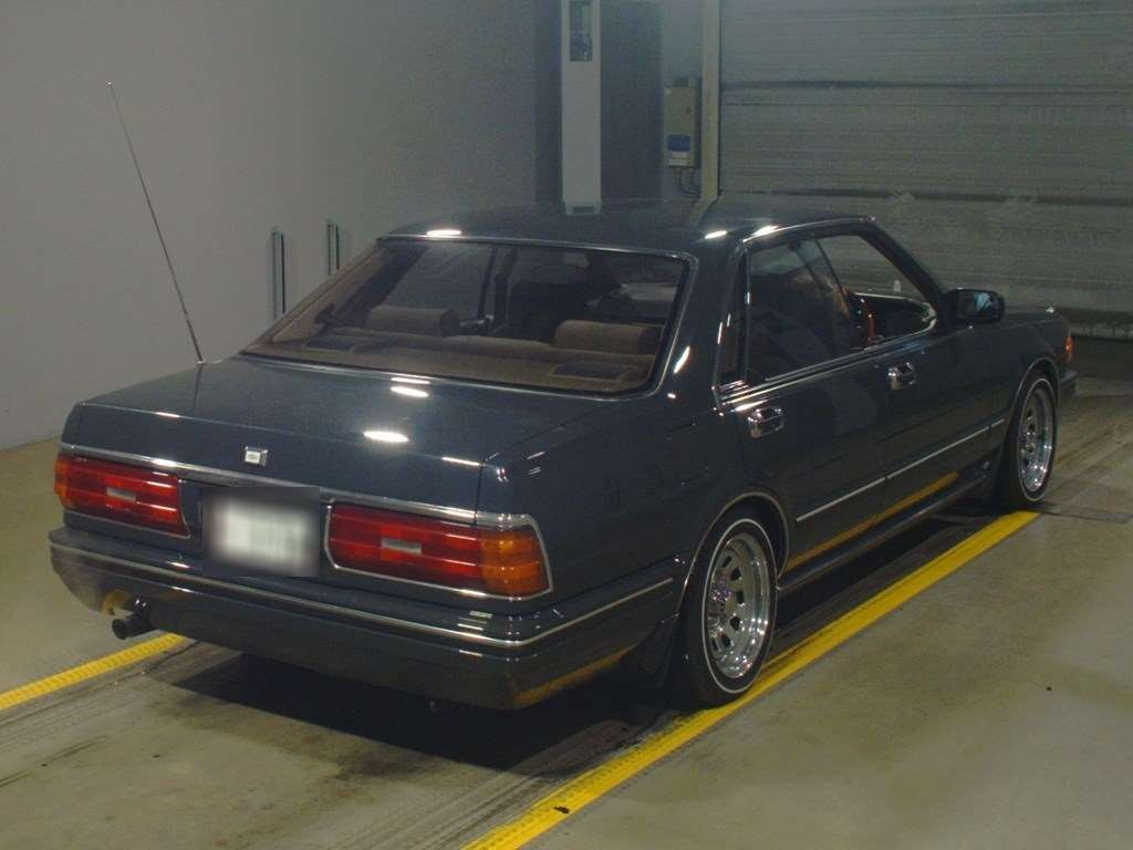 1990 Nissan Cedric Sedan Y31[1]