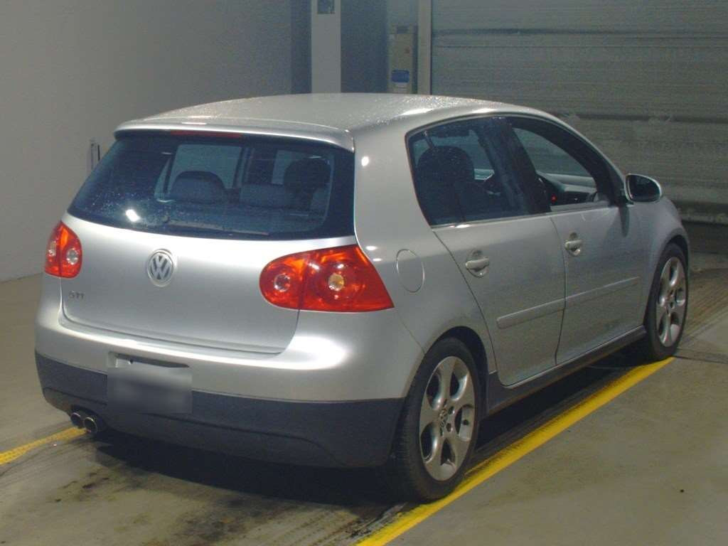 2005 Volkswagen Golf 1KAXX[1]