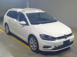 2018 Volkswagen Golf Variant