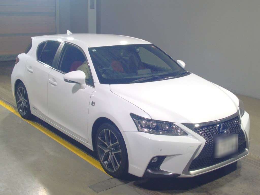 2014 Lexus CT ZWA10[2]