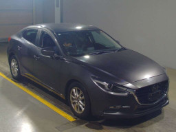 2018 Mazda Axela